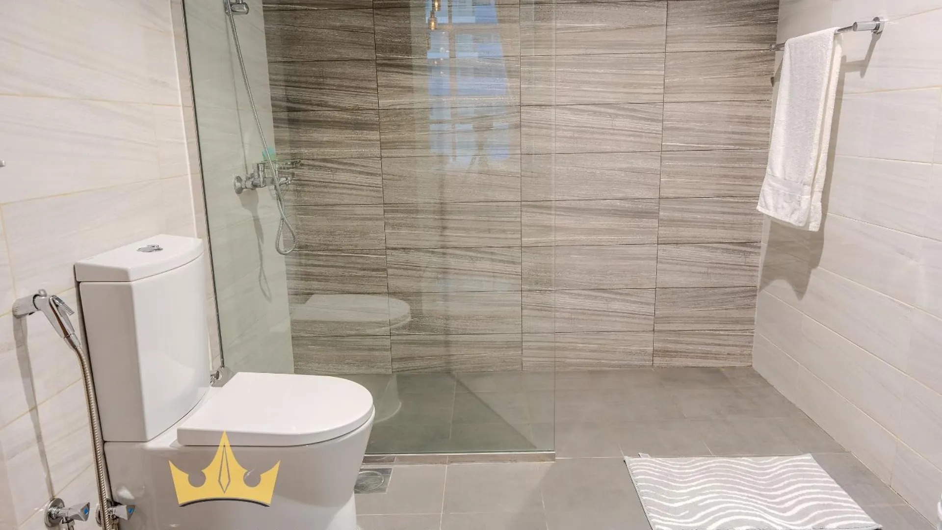 Dunya Tower Royal Suite Burj Khalifa Street, Kings Dubai