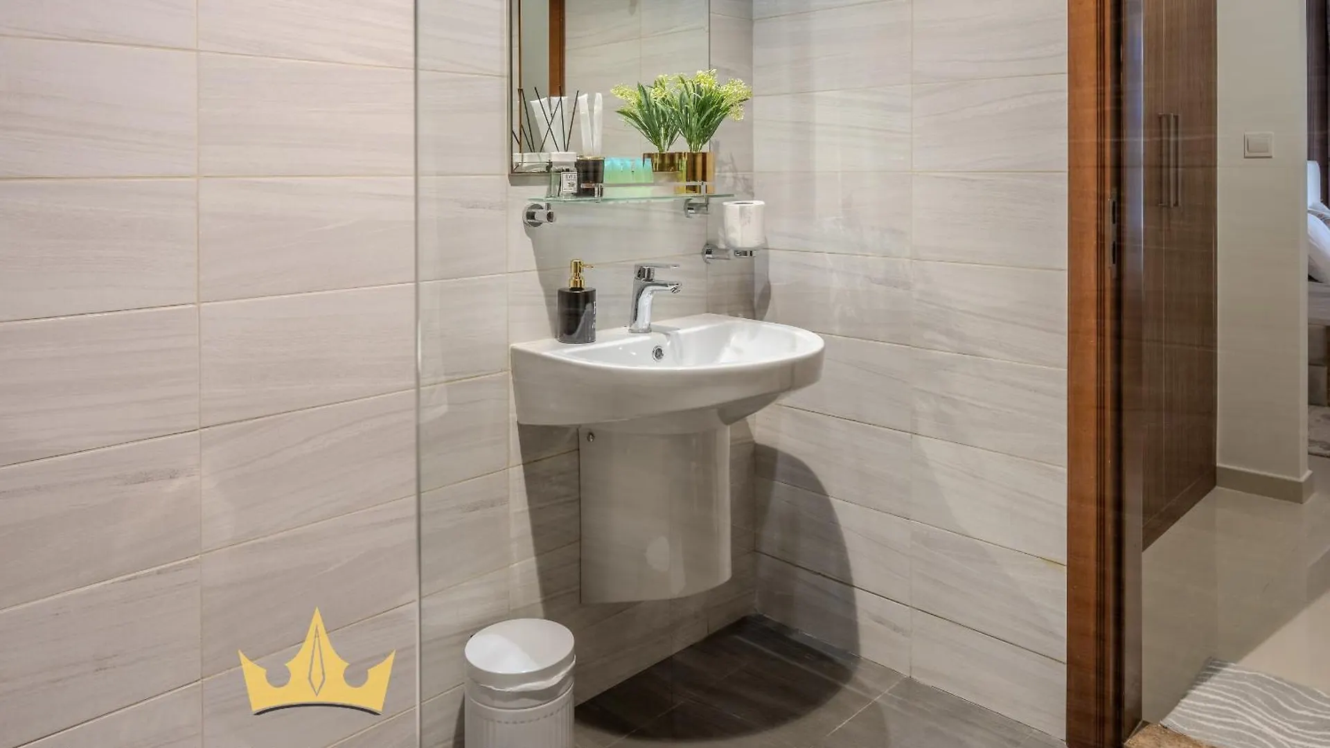 Dunya Tower Royal Suite Burj Khalifa Street, Kings Dubai 0*,